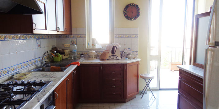 Image No.10-2 Bed Property for sale