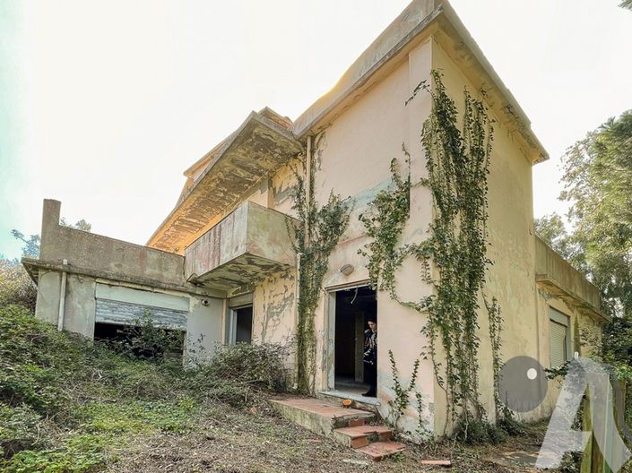 Image No.13-8 Bed Villa for sale