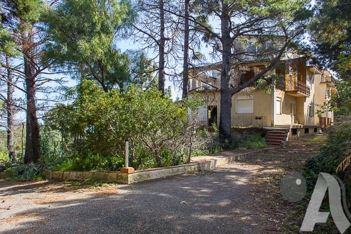 Image No.29-8 Bed Villa for sale