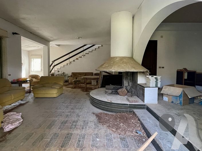 Image No.7-8 Bed Villa for sale