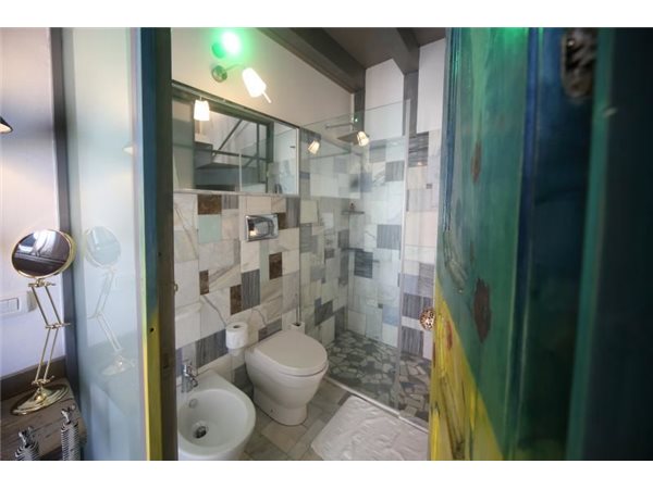 Image No.7-1 Bed Property for sale