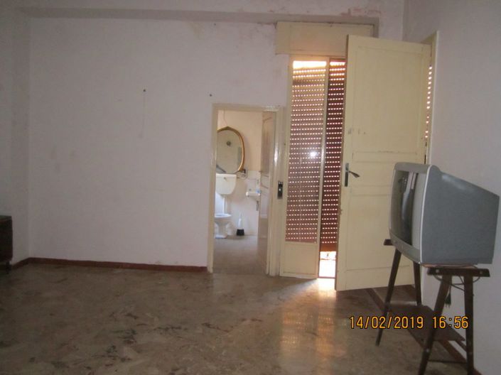 Image No.3-2 Bed House for sale