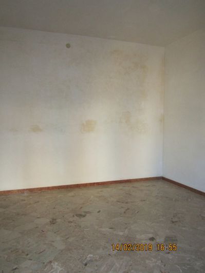 Image No.4-2 Bed House for sale