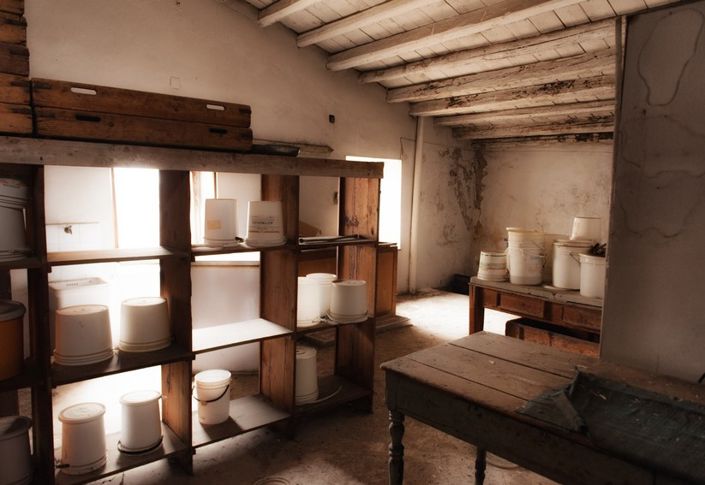 Image No.32-6 Bed Property for sale