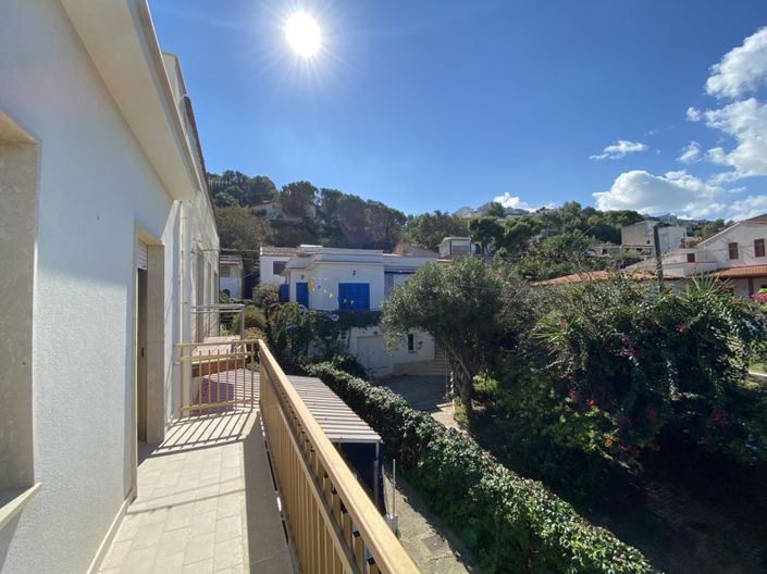 Image No.19-5 Bed House for sale