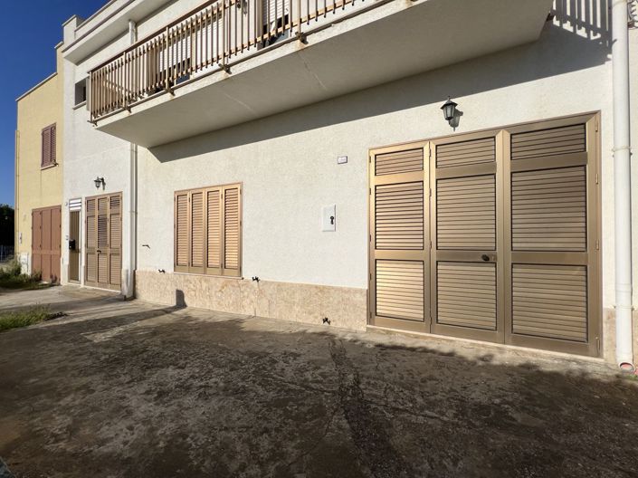 Image No.32-5 Bed House for sale