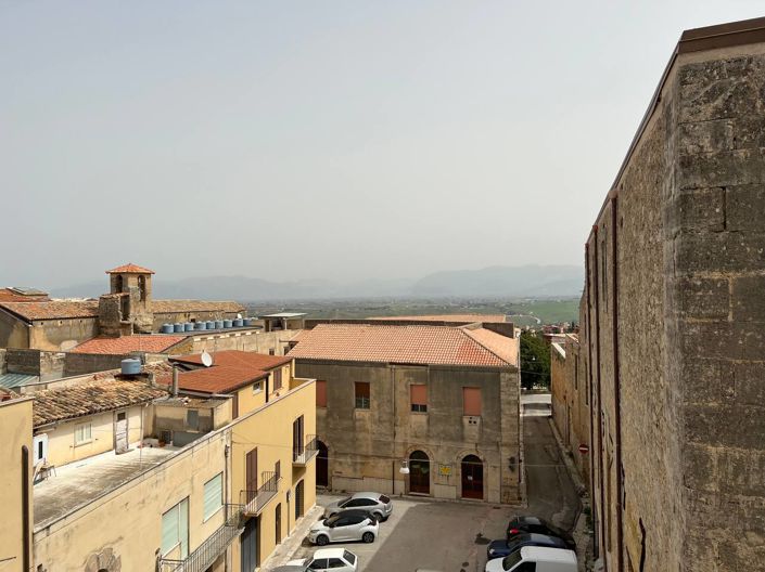 Image No.23-3 Bed Apartment for sale