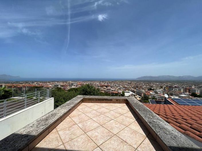 Image No.24-3 Bed Villa for sale