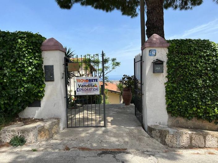 Image No.36-3 Bed Villa for sale