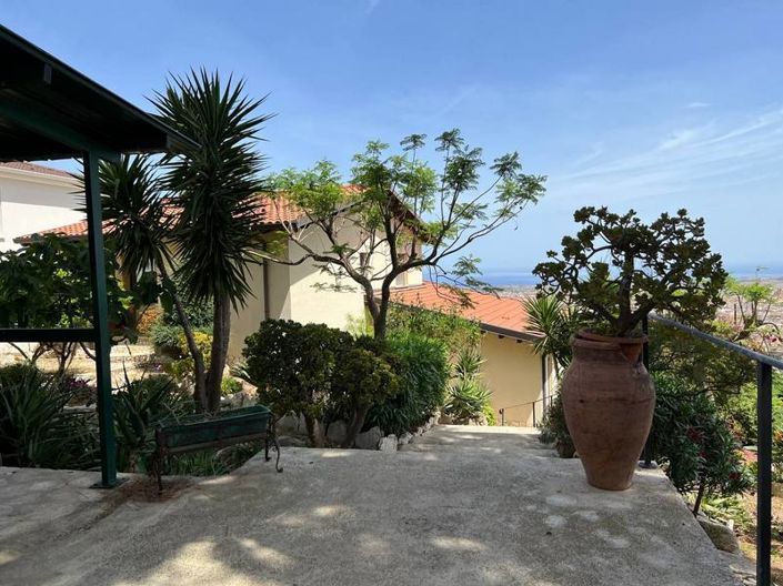 Image No.39-3 Bed Villa for sale