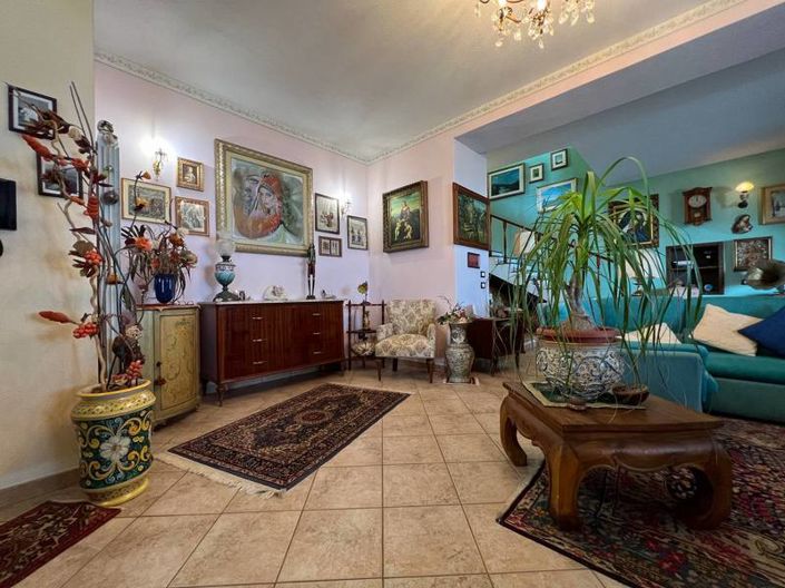 Image No.9-3 Bed Villa for sale