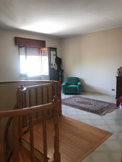 Image No.15-3 Bed House for sale