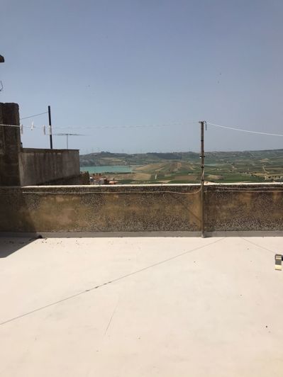 Image No.20-3 Bed House for sale