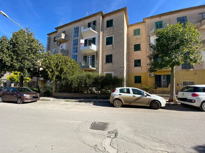 Image No.22-2 Bed Apartment for sale