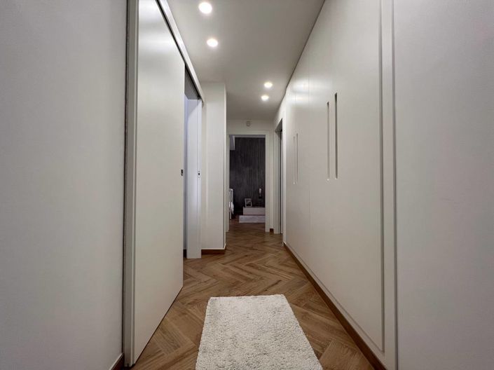 Image No.14-3 Bed Apartment for sale