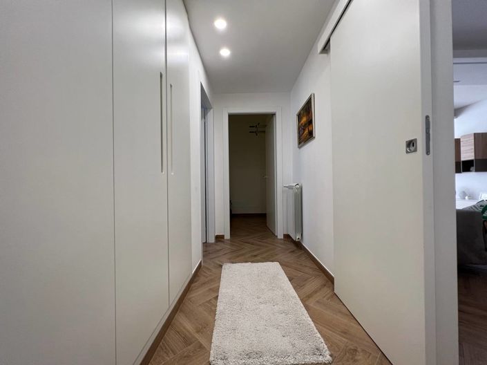 Image No.15-3 Bed Apartment for sale