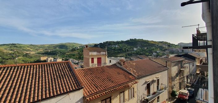 Image No.5-Maison de 2 chambres à vendre à Ciminna