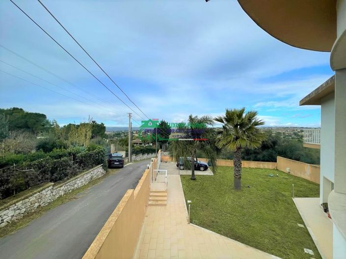 Image No.27-3 Bed Villa for sale