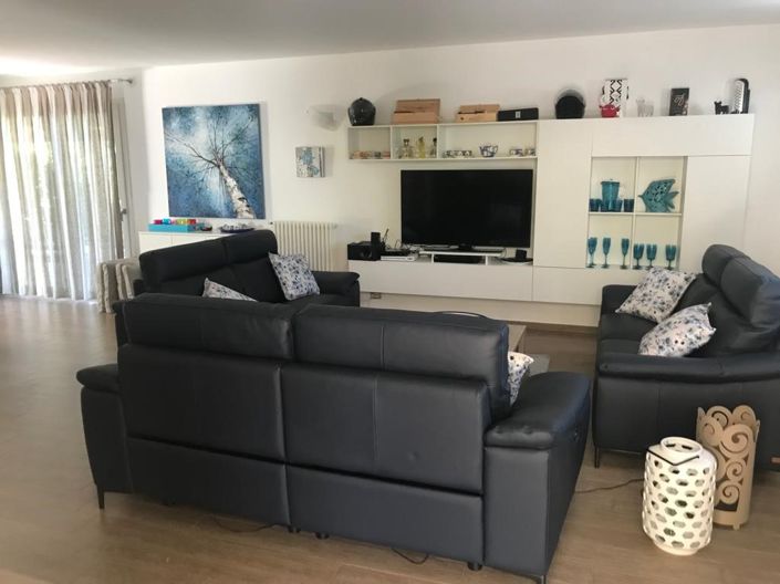 Image No.15-3 Bed Villa for sale