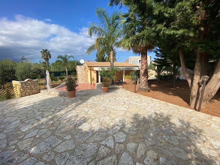 Image No.43-3 Bed Villa for sale