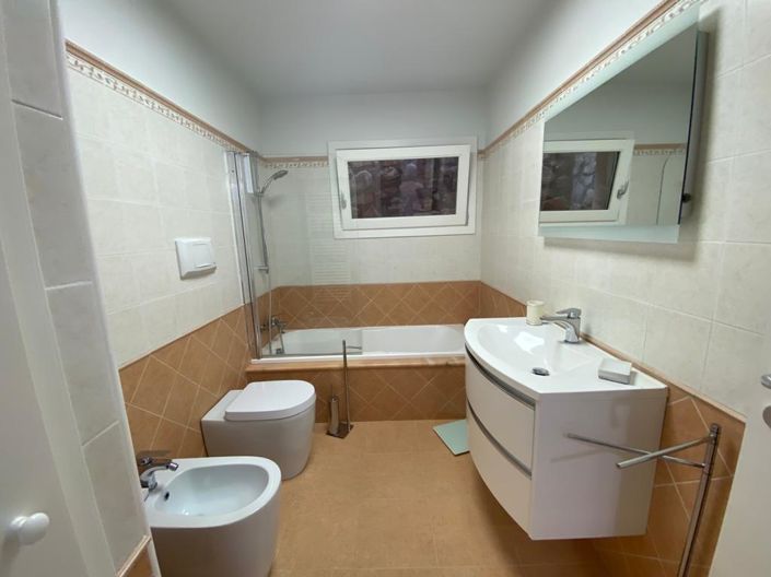 Image No.9-3 Bed Villa for sale