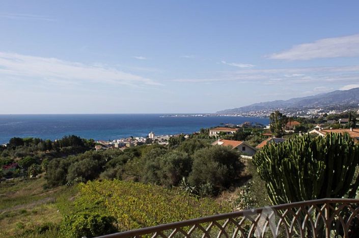 Image No.26-5 Bed Villa for sale