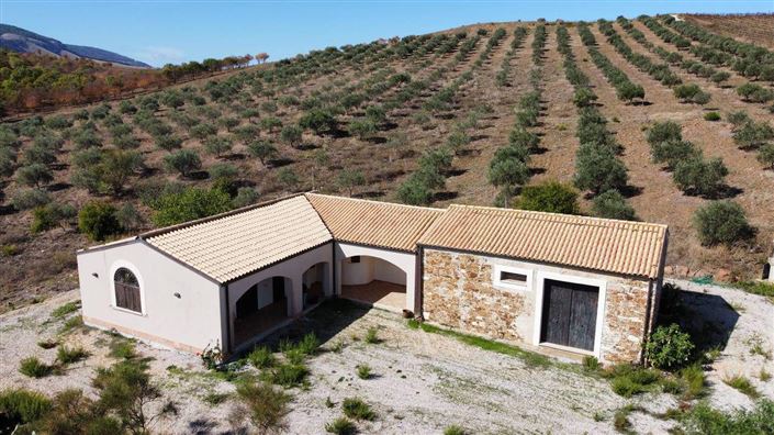 Image No.24-3 Bed Villa for sale