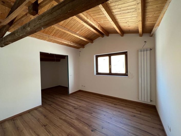 Image No.23-2 Bed Apartment for sale