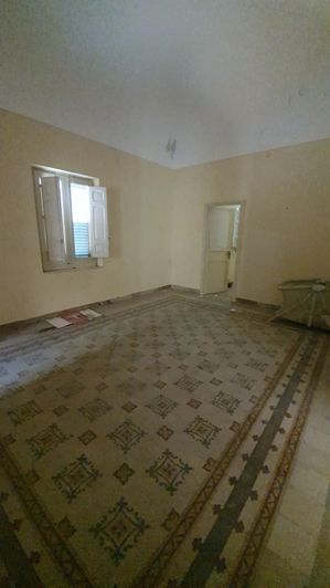 Image No.11-2 Bed House for sale