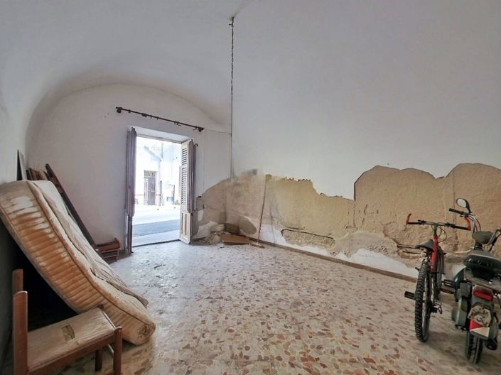 Image No.7-5 Bed House for sale