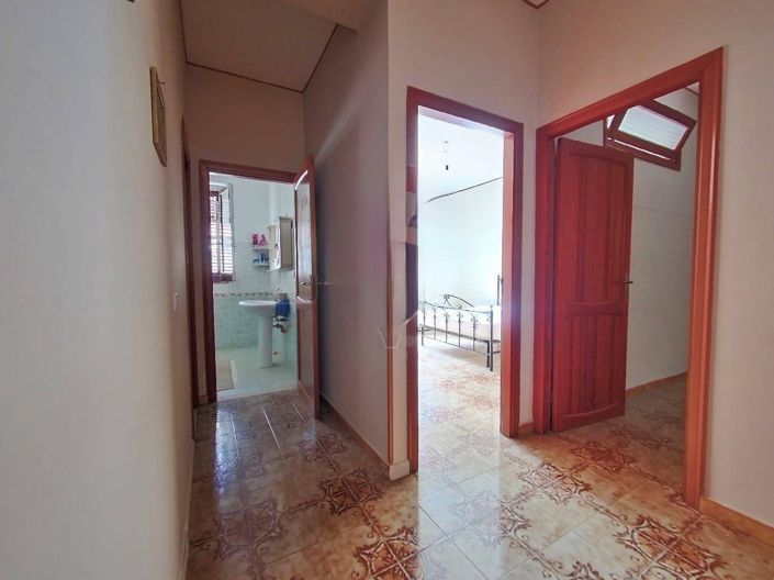 Image No.14-4 Bed House for sale