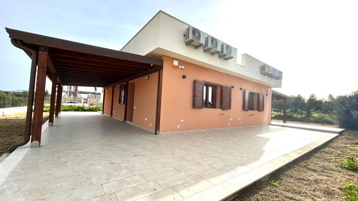 Image No.8-4 Bed Villa for sale