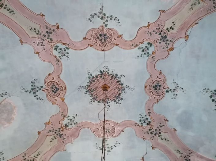 Image No.14-46 Bed Property for sale