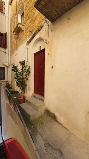 Image No.48-2 Bed House for sale