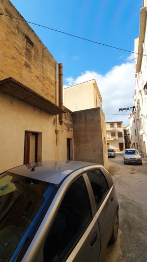 Image No.8-2 Bed House for sale