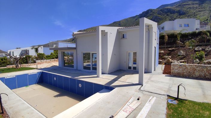 Image No.25-4 Bed Villa for sale