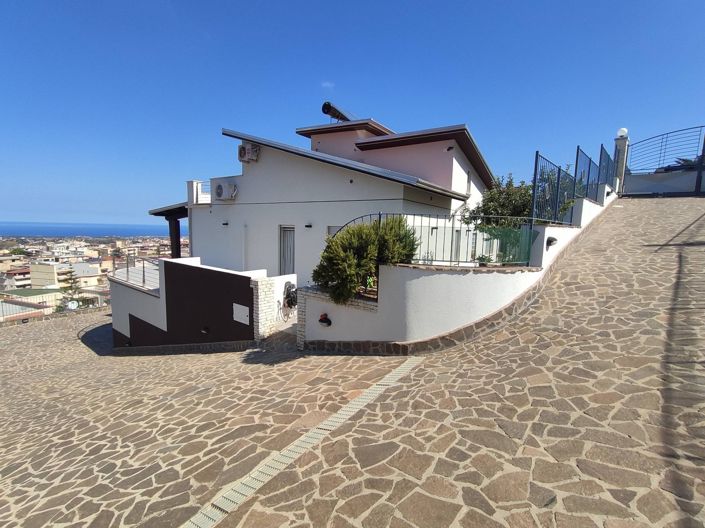 Image No.26-2 Bed Villa for sale