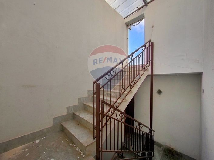 Image No.26-2 Bed Apartment for sale