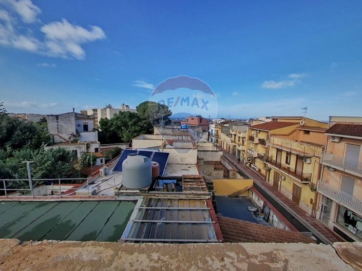 Image No.30-2 Bed Apartment for sale