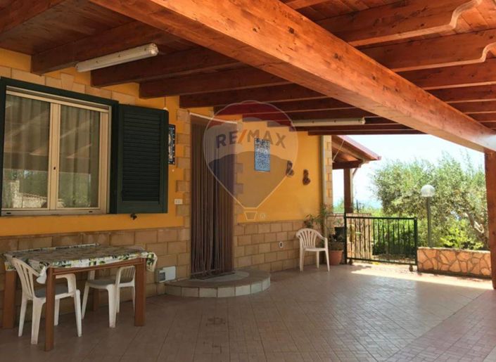 Image No.12-Villa de 4 chambres à vendre à Palermo