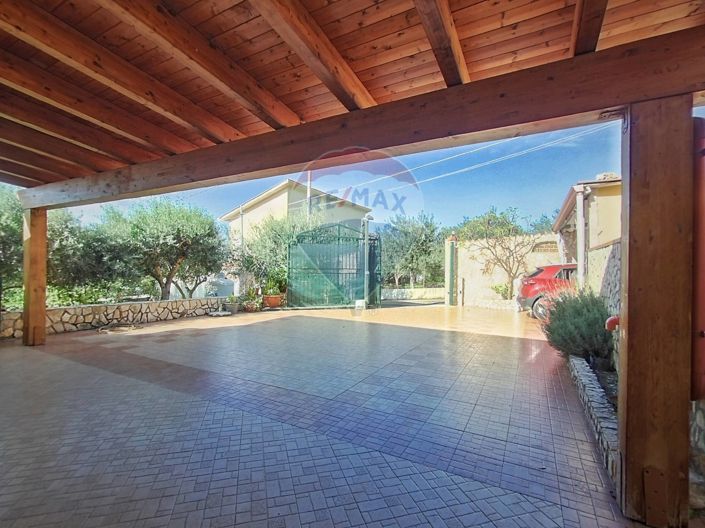 Image No.18-Villa de 4 chambres à vendre à Palermo