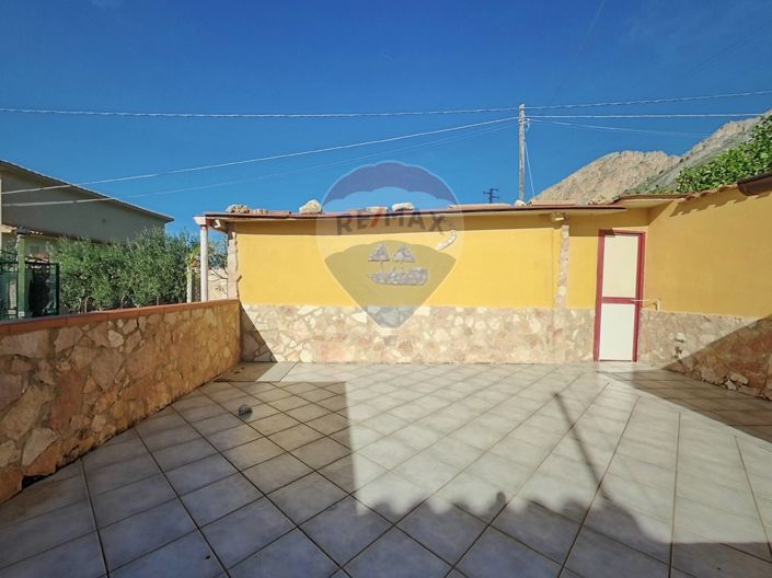 Image No.19-Villa de 4 chambres à vendre à Palermo