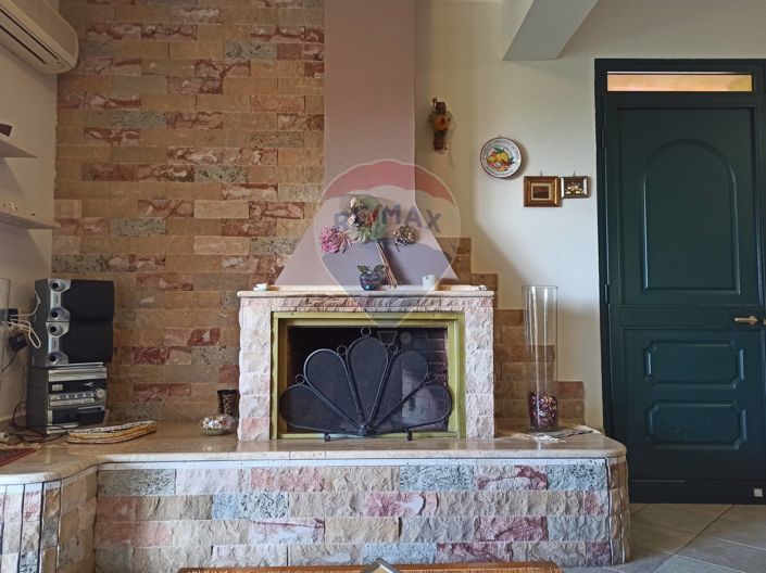 Image No.22-Villa de 4 chambres à vendre à Palermo