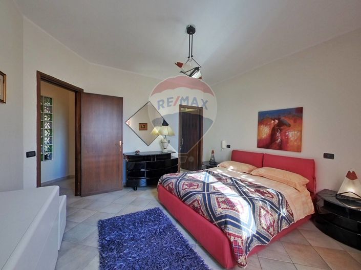 Image No.38-Villa de 4 chambres à vendre à Palermo