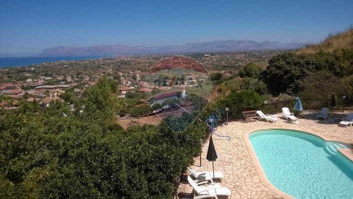 Image No.11-Appartement de 16 chambres à vendre à Castellammare del Golfo