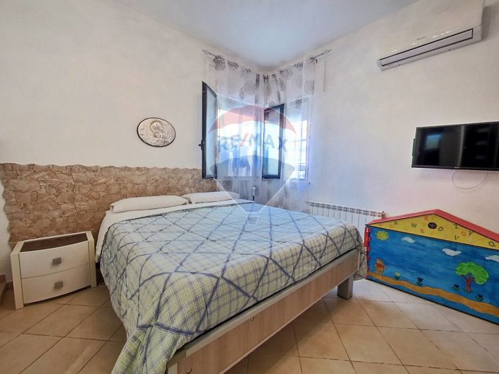 Image No.18-2 Bed Apartment for sale