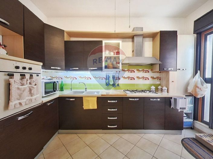 Image No.23-2 Bed Apartment for sale