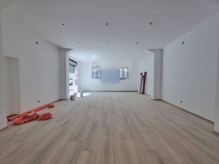 Image No.14-Appartement de 25 chambres à vendre à Palermo