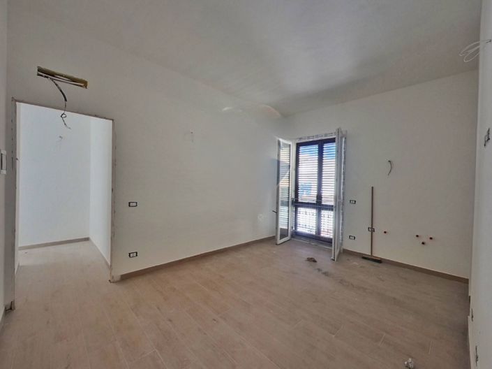 Image No.2-Appartement de 25 chambres à vendre à Palermo