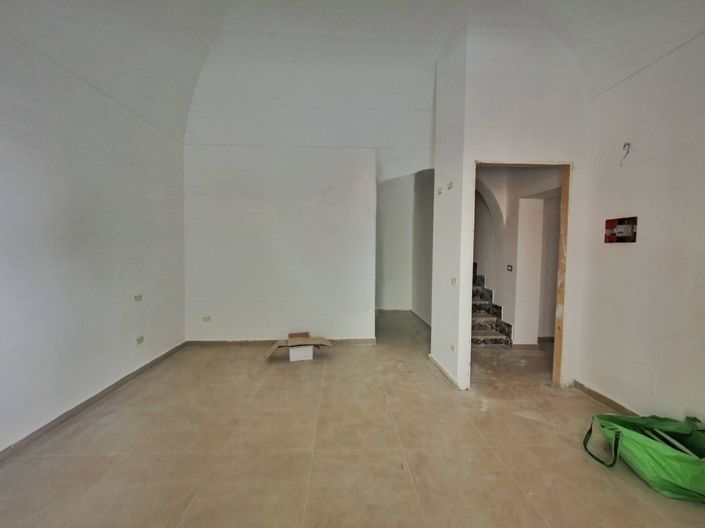 Image No.24-Appartement de 25 chambres à vendre à Palermo